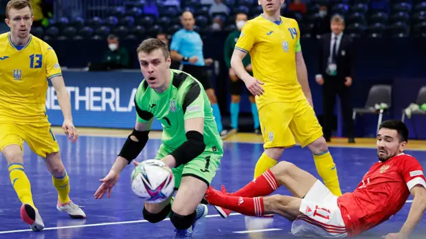 Опубликован видеообзор победы России над Украиной в полуфинале ЧЕ по мини-футболу