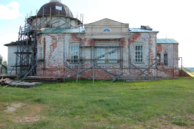 Церковь в селе Пожег Усть-Куломского района