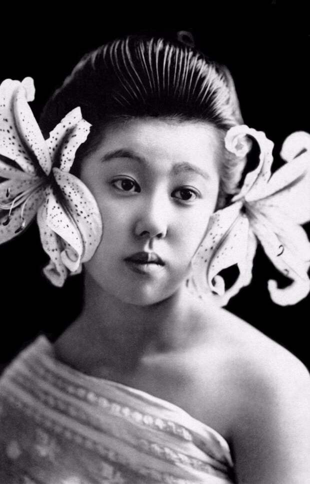 Без кимоно: молодые гейши в студийных портретах 1900-х годов 6