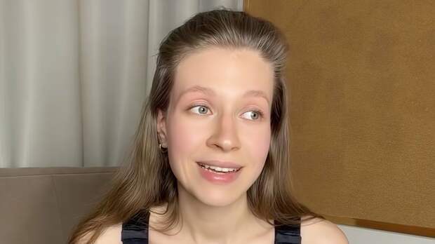 Похудевшая на 70 килограммов подруга Мамаевой объяснила отказ от имплантов после пластики