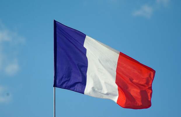 Франция отозвала посла из Азербайджана для встречи с Макроном