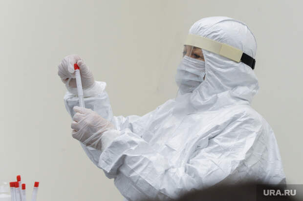 Могут ли на работе заставить платить за тест на коронавирус. Объясняет юрист