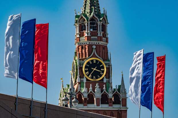 Путин: Россия должна быть сильной и единой, чтобы ответить на вызовы времени