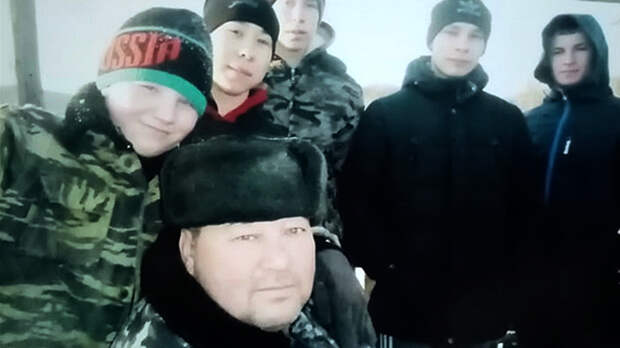 "Жить стало лучше. Свет давали на час в день". Сибирская сага семьи с 14 детьми