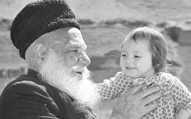 Ширали Муслимов стал отцом в возрасте 136 лет / Фото: trend.az Ширали Муслимов стал отцом в возрасте 136 лет / Фото: trend.az