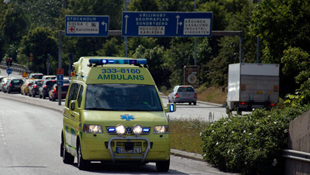Машина скорой помощи в Швеции. Архивное фото