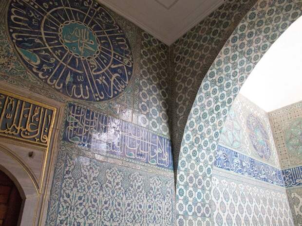 Iznik tile work in the Harem of Topkapi Palace
