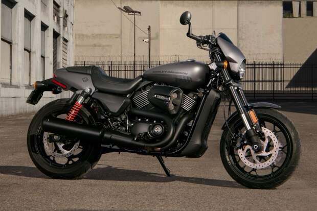 Harley-Davidson представляет новый мотоцикл Street Rod для юных городских байкеров