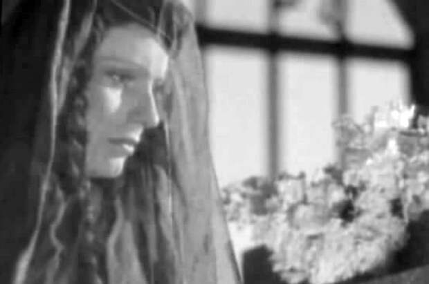 Жена Ивана Рыжова Нина Никольская в роли Нины Чавчавадзе в фильме «Лермонтов», 1943 г.