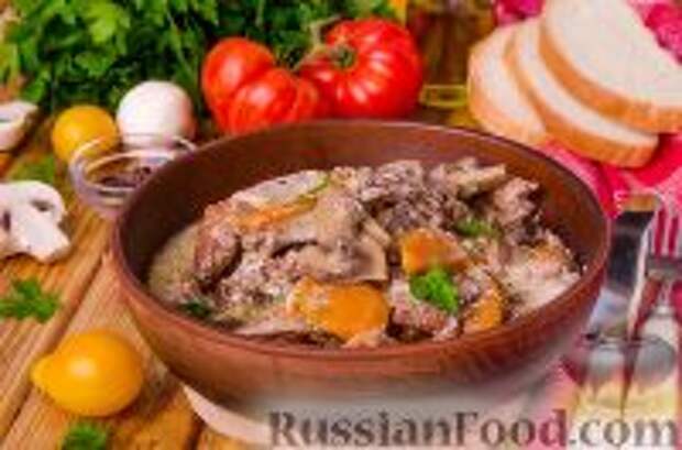 Фото к рецепту: Кролик, тушенный в сметане (в мультиварке)