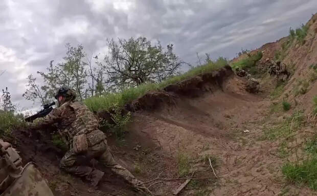 Украинский военный паблик подтверждает продвижение ВС РФ к окраинам города Курахово в ДНР