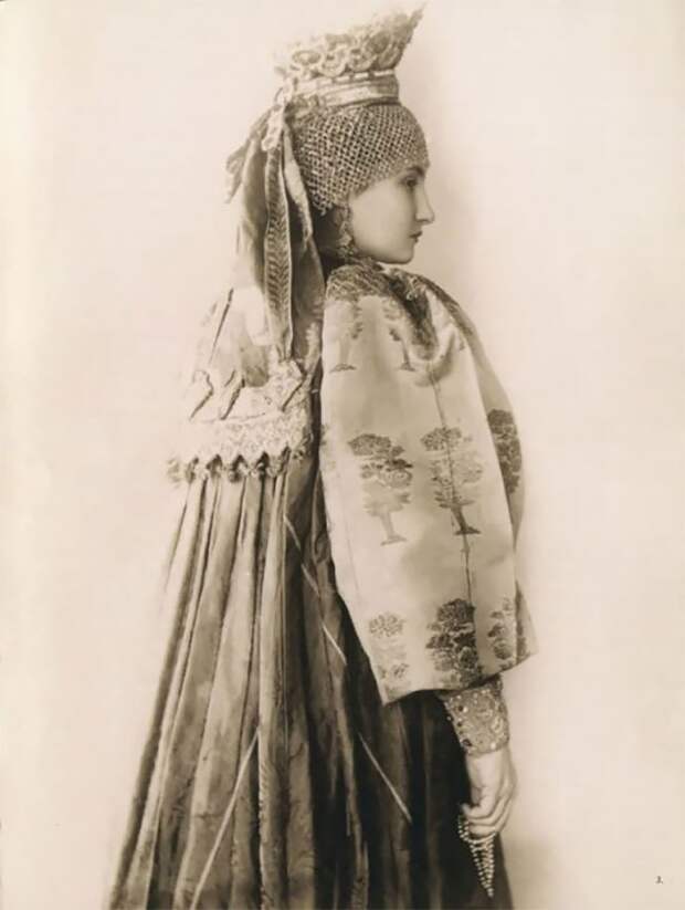 Славянская красота: старинные фотографии русских женщин в традиционных нарядах история, костюм, красота, наряд, платье, прошлое, россия, традиция