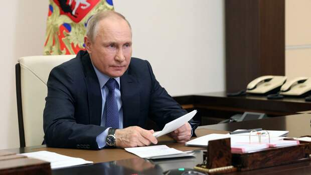 Путин предложил членам Совбеза обсудить стратегию нацбезопасности 