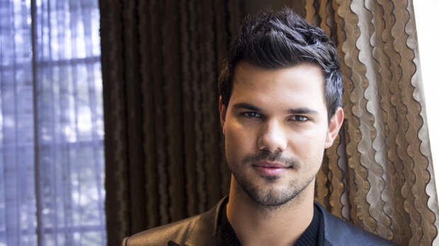 Сыгравший оборотня Джейкоба из «Сумерек» актер станет отцом