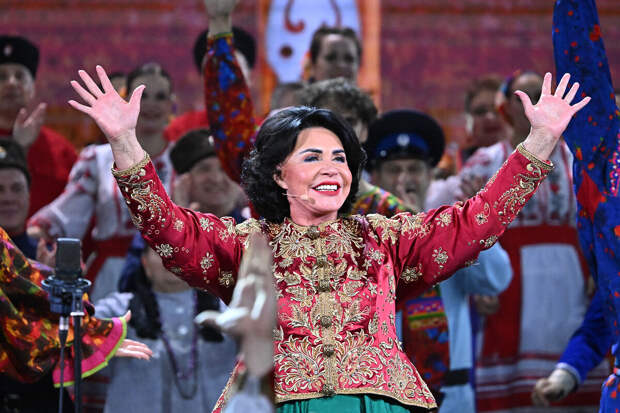 Певице Бабкиной стало плохо во время концерта для бойцов СВО