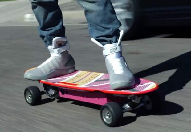Реактивная доска ZBoard для фанатов фильма "Назад в будущее" (6 фото + видео) Реактивная доска ZBoard для фанатов фильма "Назад в будущее" (6 фото + видео)