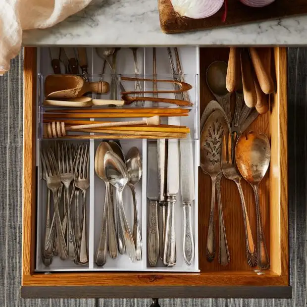 Кухонный органайзер для выдвижных ящиков: варианты компактных ораганайзерах для кухни