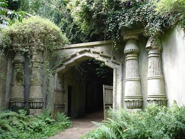 Кладбище Хайгейт в Лондон: огромное эстетическое удовольствие