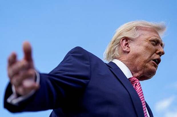 Трамп на инвестфоруме в Майами предложил слушателям «спросить о сексе»