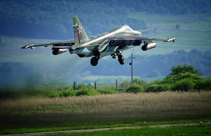 Дозвуковой штурмовик Су-25 "Грач"