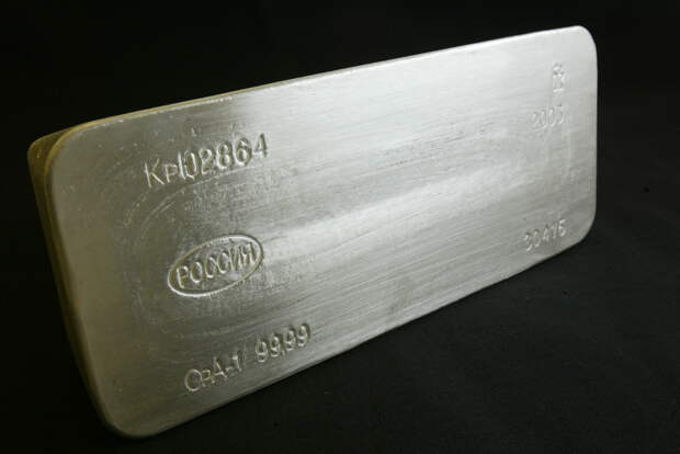 Один драгоценный металл рекордно подорожал