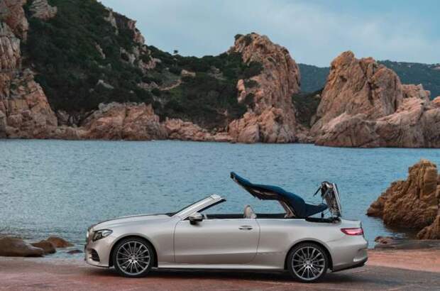 Mercedes E-Class: крыша которая открывается и закрывается.
