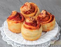 Фото к рецепту: Закусочные булочки-рулетики с беконом