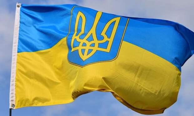 Даже обидно за Киев: Реакцию россиян на человека с символикой Украины сняли на видео