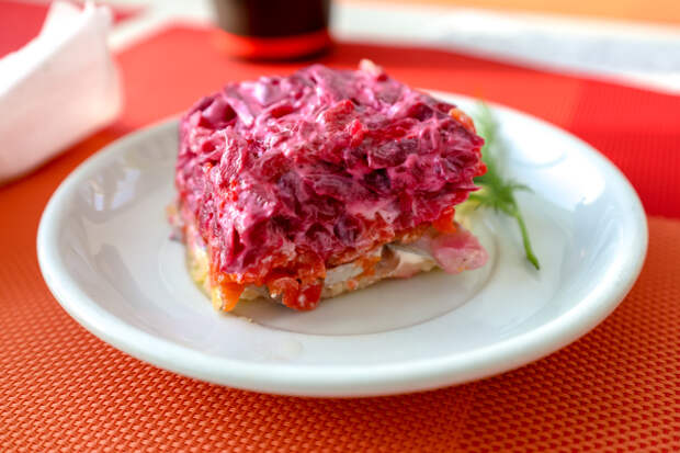 Россиянам назвали полезное для суставов блюдо на новогоднем столе