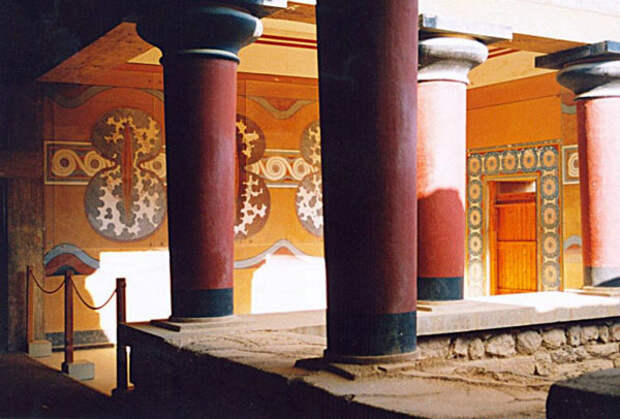 Knossos, inside Palace