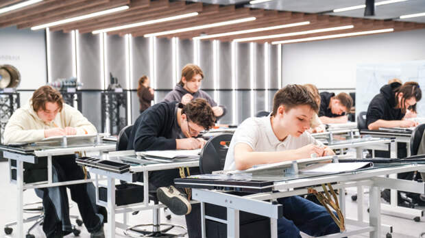 Баланс вместо «лестницы»: почему зумеры отказываются жить ради карьеры