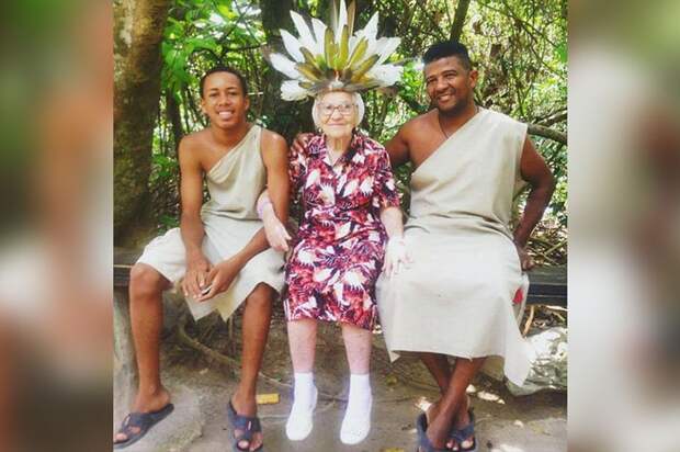 Картинки по запросу Бабушка-путешественница из Красноярска отметит 90-летие в Доминикане