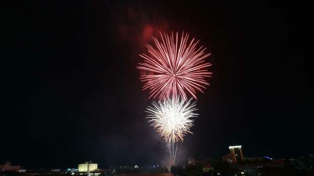 Екатеринбург четвертый год подряд отказывается от новогоднего салюта