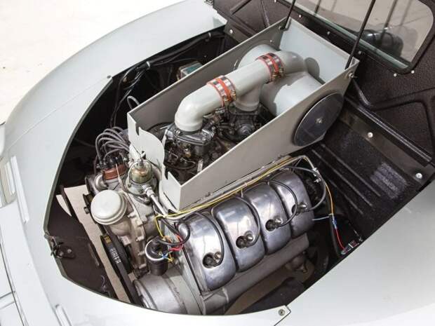 Tatra T87 – автомобиль, который запретили водить нацистам