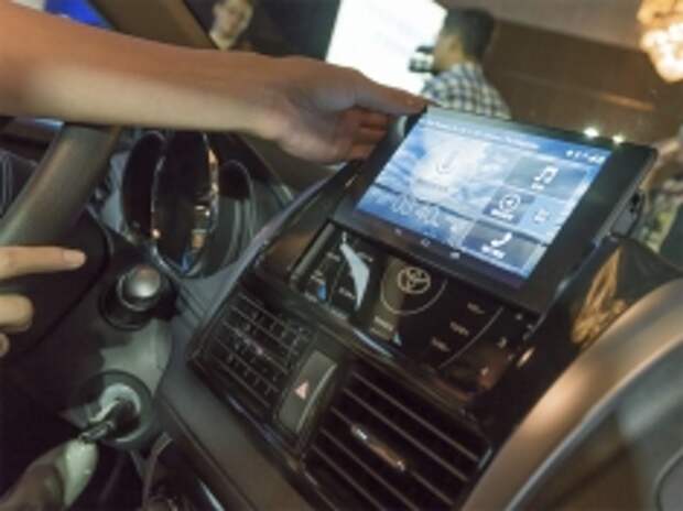 В новые модели Toyota встроен планшет Nexus 7 В новые модели Toyota встроен планшет Nexus 7