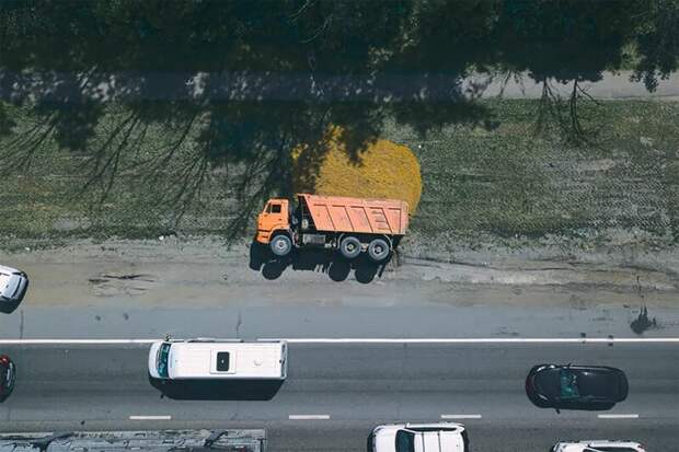 4. «Упавший грузовик в России», участник конкурса в мире, дрон, земля, кадр, красота, фото, фотограф