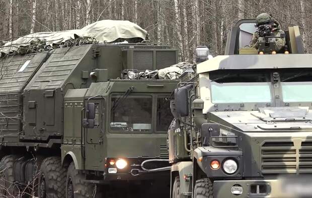 Стало известно о поставках Китаем комплектующих для производства «Орешника»