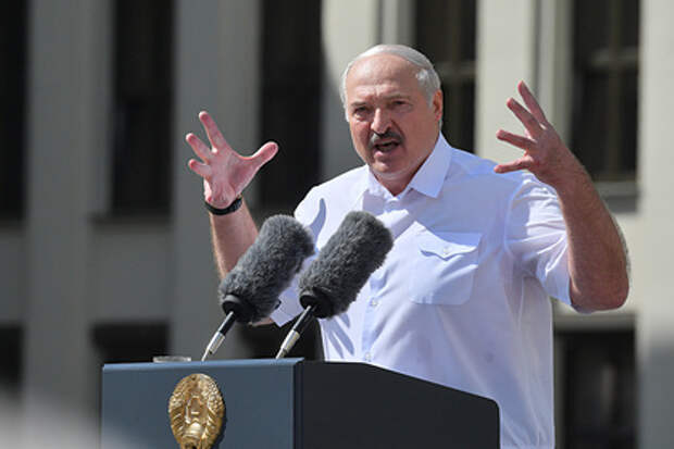 Лукашенко объявил о готовности передать полномочия