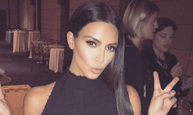 Kim Kardashian Posted Another Half Naked Selfie So Piers Morgan