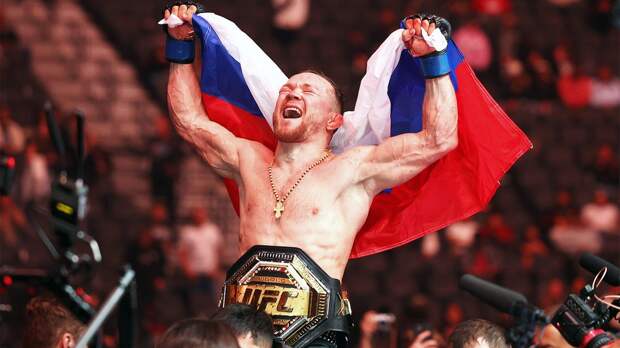 Чемпион UFC Петр Ян начал жесткие тренировки после операции на пояснице — видео