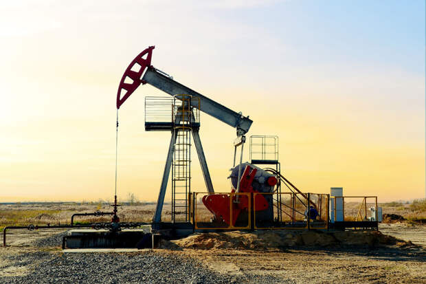 Энергоэксперт Юшков: России выгодна цена нефти Brent не выше $100 за баррель