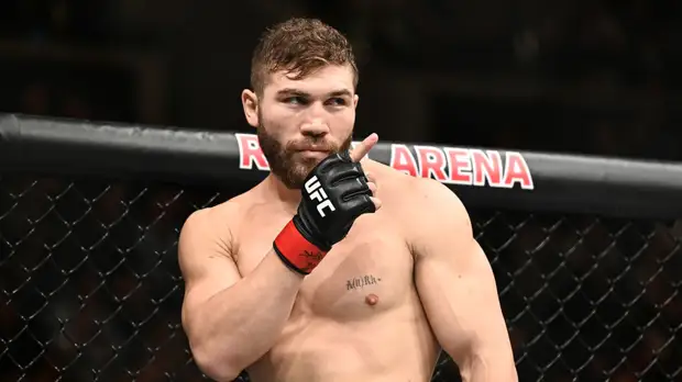 Эксперт оценил шансы россиянина Анкалаева победить Куцелабу на турнире UFC Fight Night 169