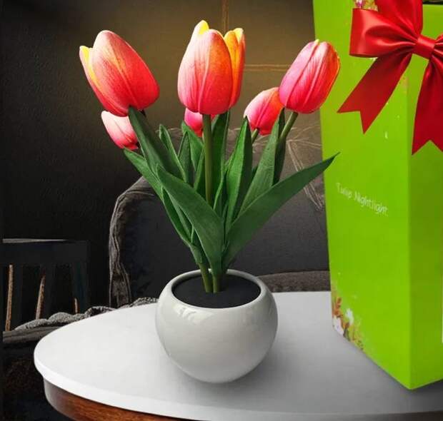 Вечный букет и съедобный сюрприз: 5 оригинальных идей на 8 марта вместо цветов