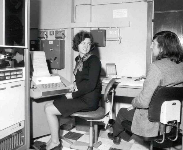 Компьютерная техника минувших дней (16 фото) Компьютерная техника минувших дней (16 фото)