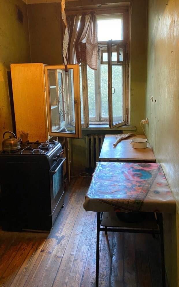 Как преобразили ветхую кухню 5 м² в сталинке (фото «до» вас поразят)