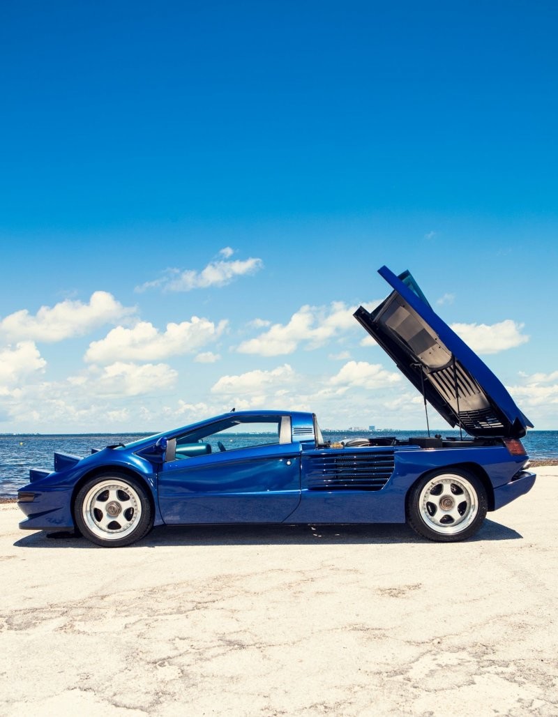 Редкий суперкар 90-х: Cizeta V16T из коллекции султана Брунея