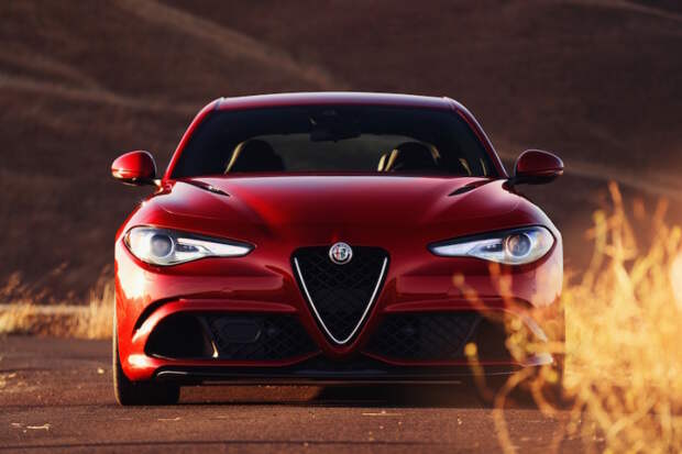Alfa Romeo Giulia – седан с двигателем от Ferrari.