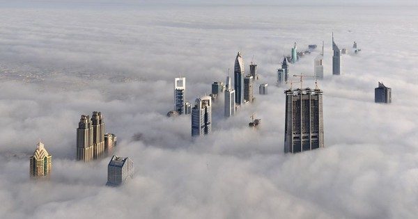 Туман-туманище: города планеты, утопающие в молочной дымке