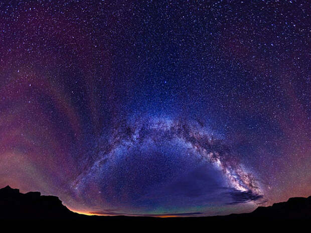 Панорамные снимки Млечного Пути в пустыне США