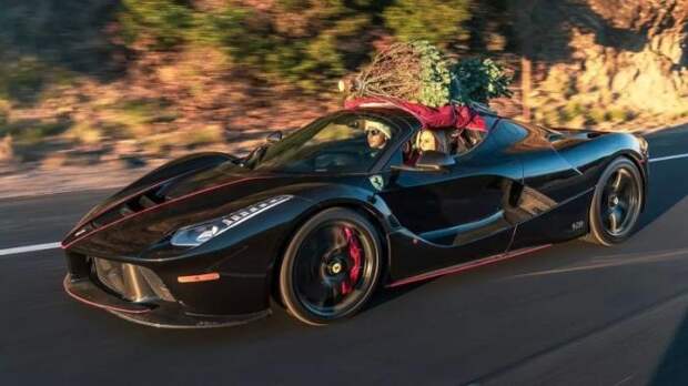 Подержанный суперкар LaFerrari Aperta выставили на продажу